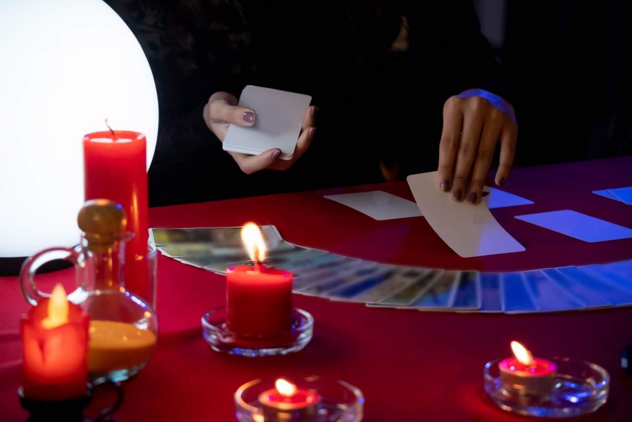 Vidente Luz María: tarot y videncia online