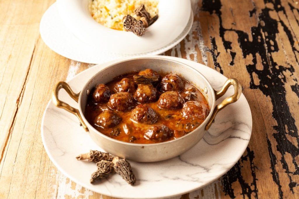 Foto de Albóndigas con Colmenillas de Candela Restaurante