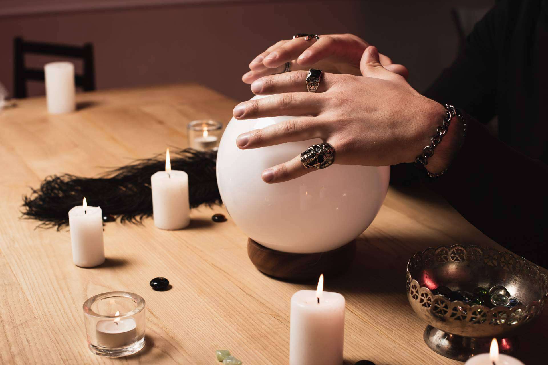 ¿Cómo funciona el tarot psíquico?: Tarot de Isabel Santiago
