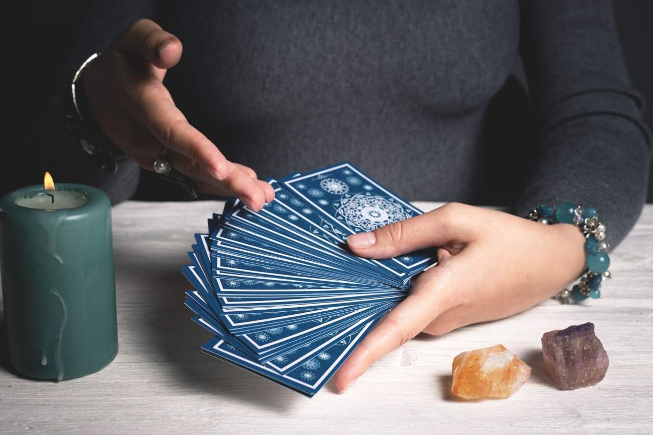 LeoTarot realiza la lectura del tarot futuro inmediato gratis