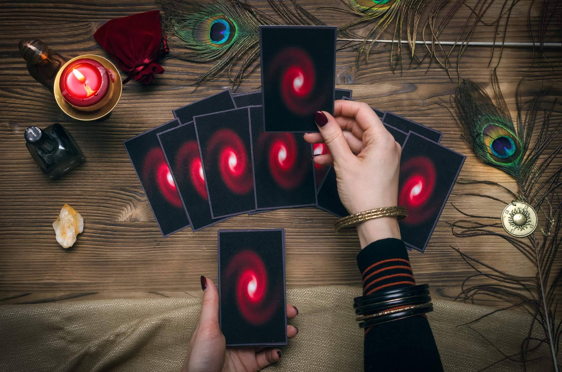 Tarot 10 euros con videntes económicas en Tarot de las Meigas