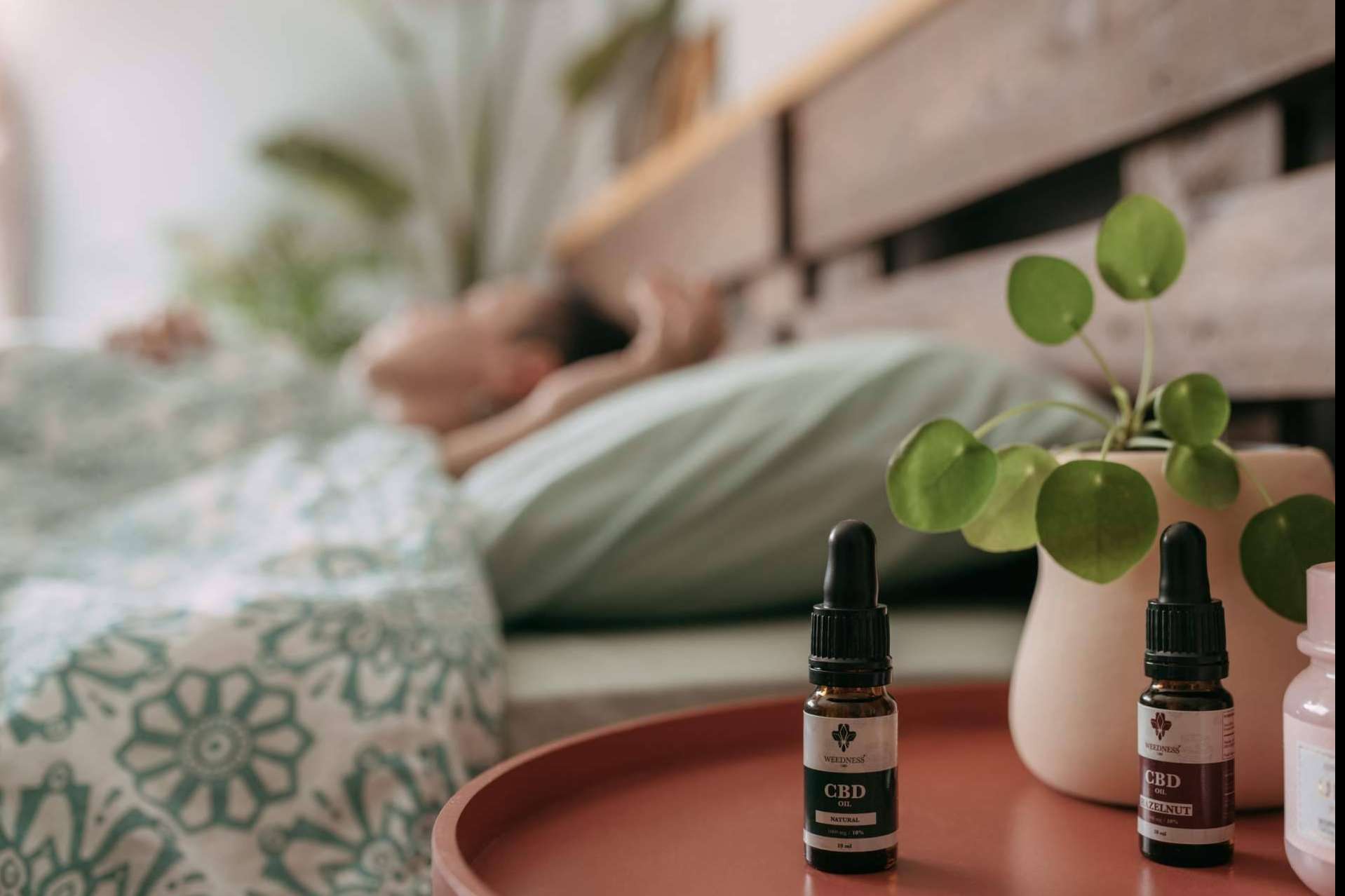 El uso del aceite cannabidiol para dormir. por Weedness CBD