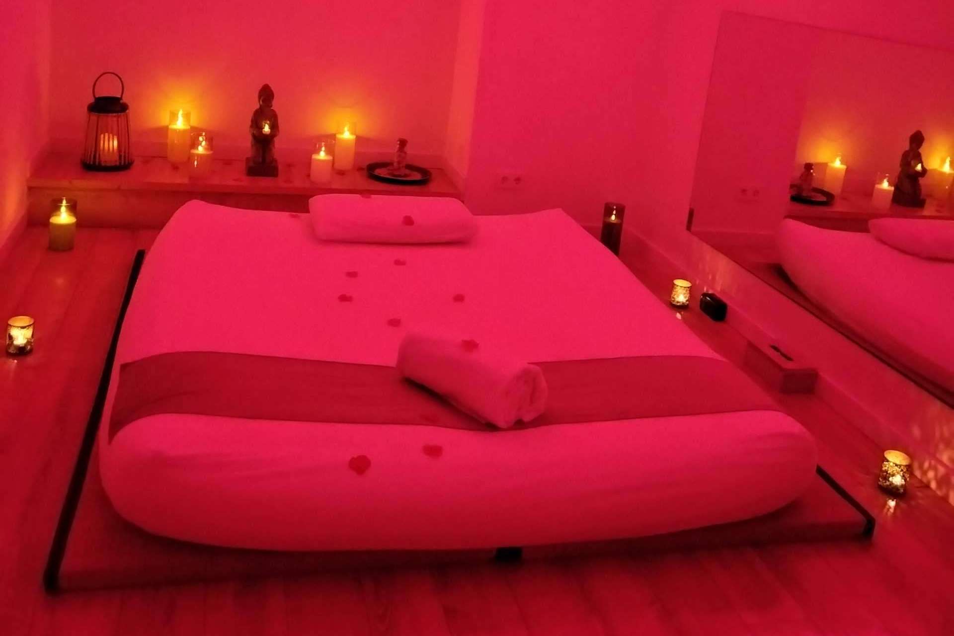Tantra Vibes, uno de los centros referentes de masajes en Valencia, habla sobre los beneficios de los masajes en pareja