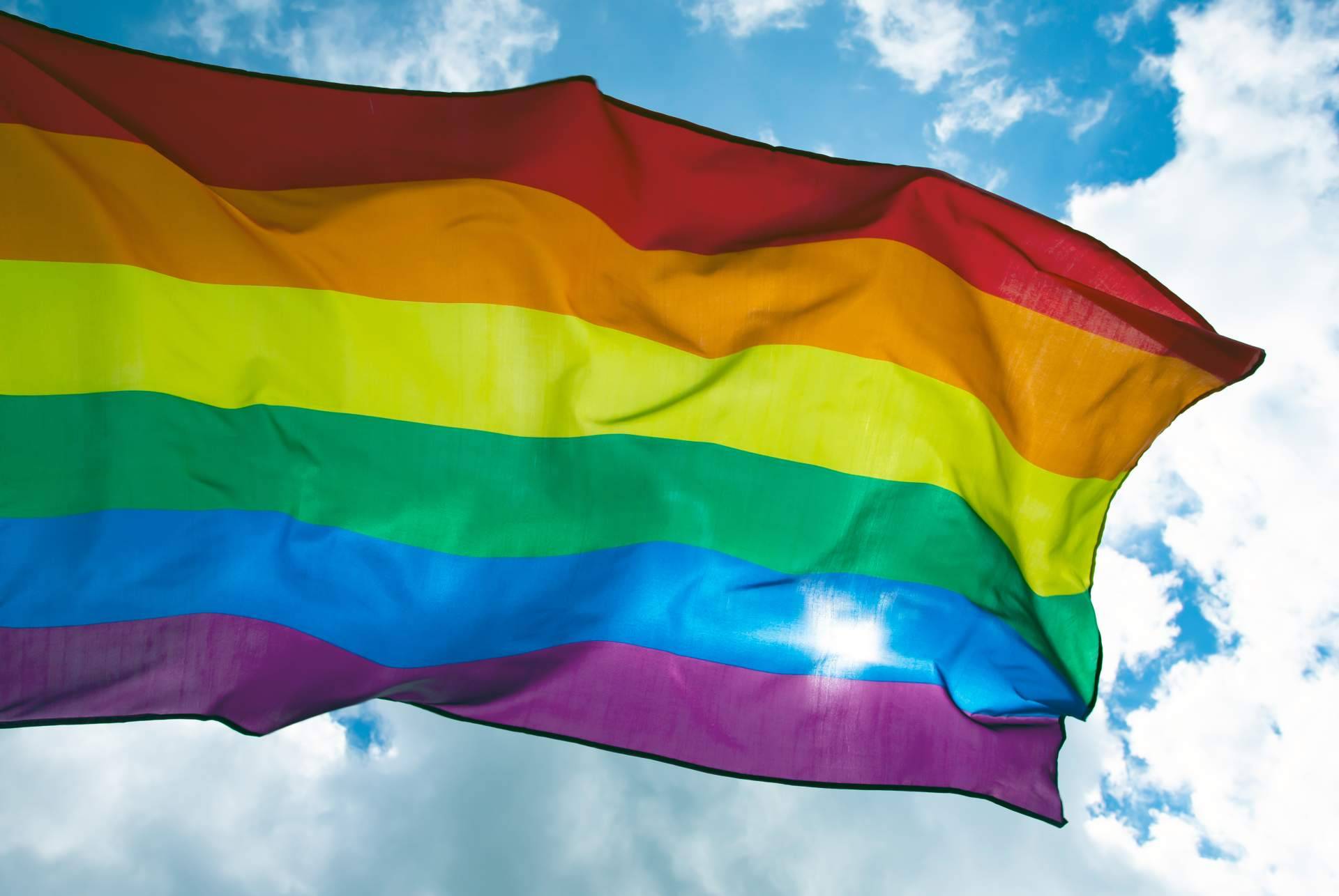 Solo Adultos Dating apuesta por la plena igualdad, diversidad y compromiso LGTBI+