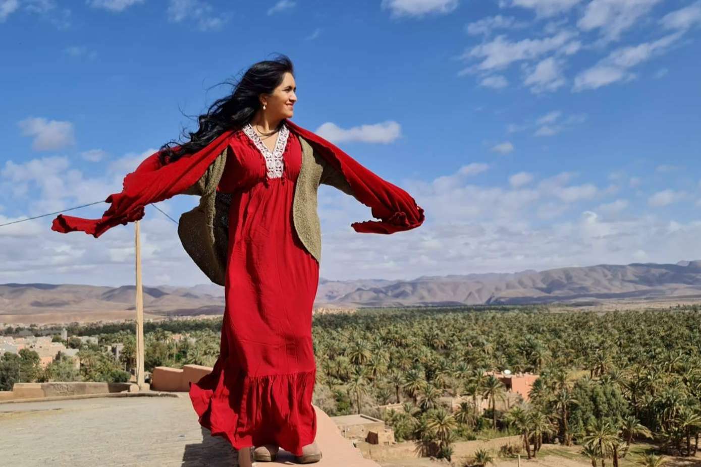 Realizar un viaje sagrado al desierto del Sáhara, con Iris, Mujer Arcoíris