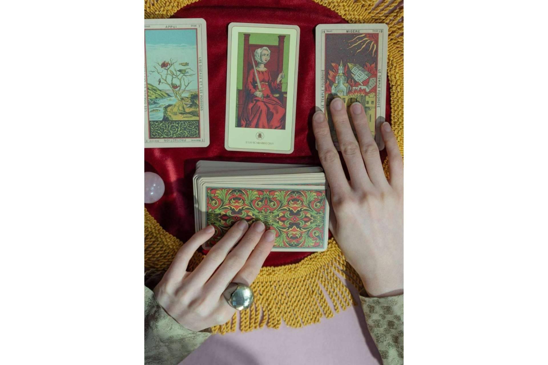 Conocer la compatibilidad de pareja en el presente y futuro con el tarot de Ana Celeste
