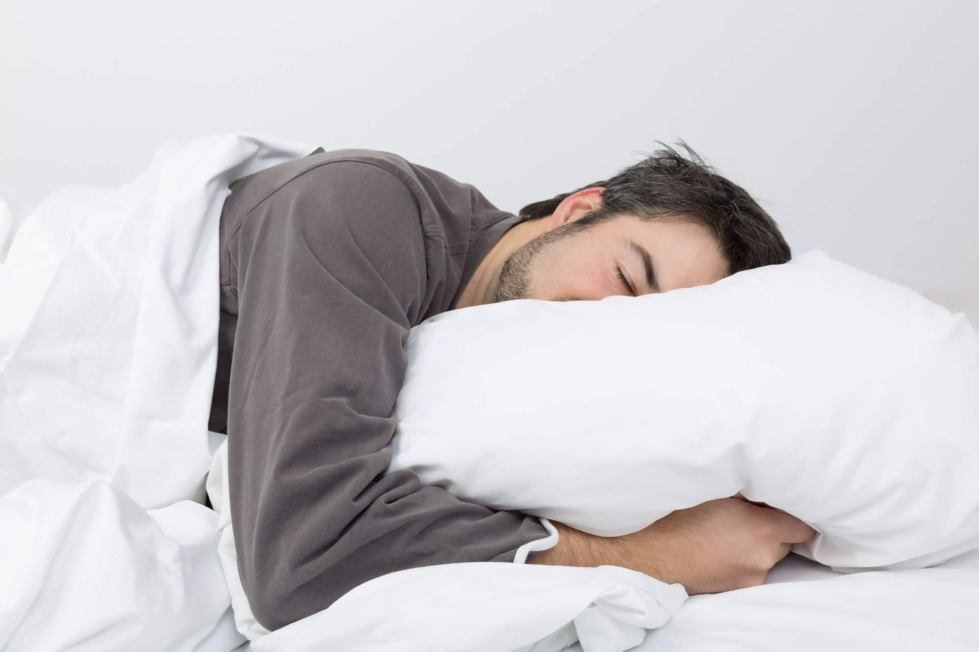 Utilizar frecuencias 369 para dormir y descansar profundamente
