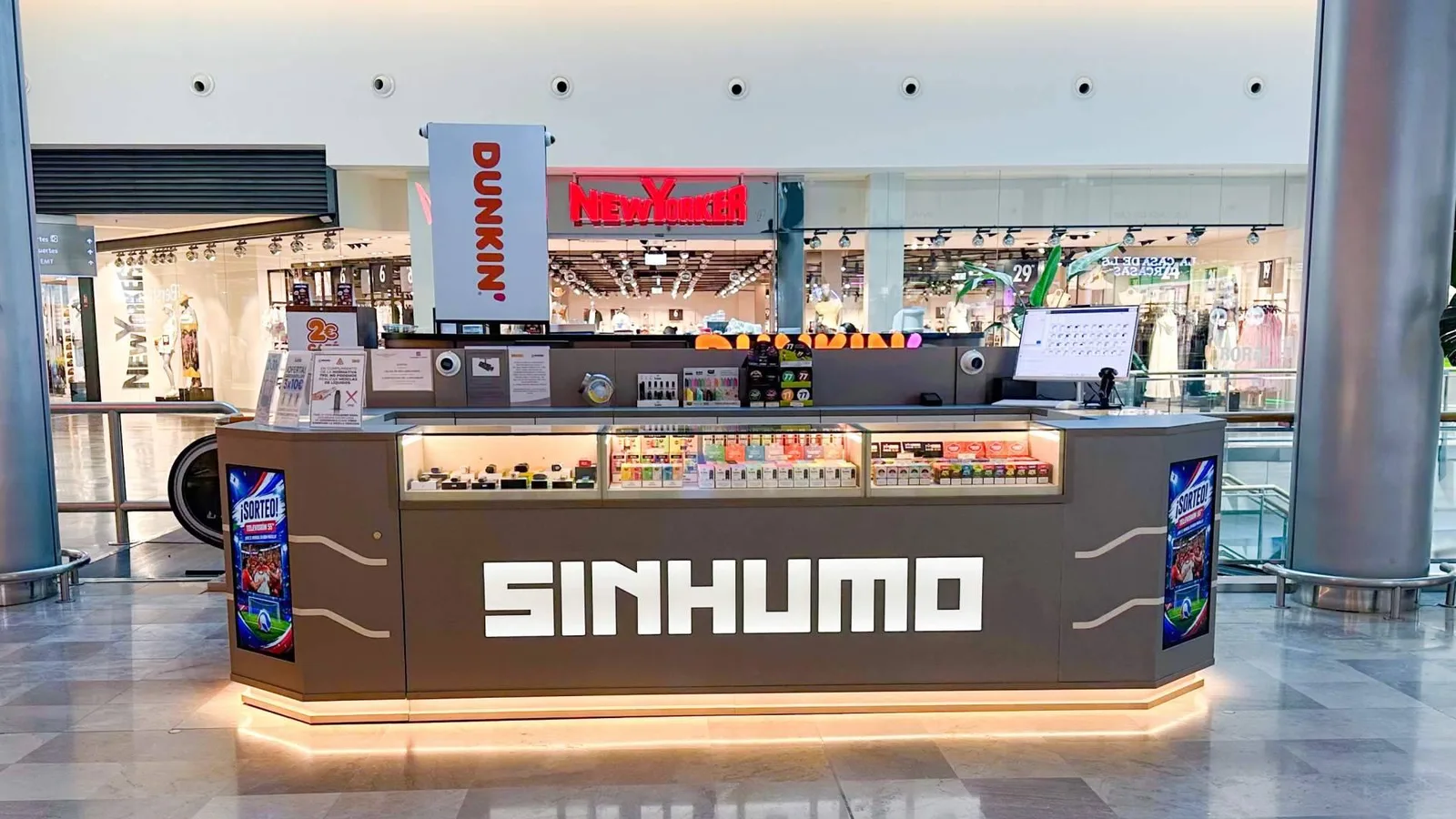 Sinhumo acelera su expansión nacional con cuatro nuevas aperturas en una semana y alcanza las 17 tiendas